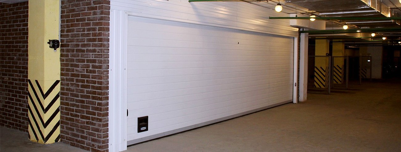 Гаражные ворота серии ISD01 на подземном паркинге фото 3